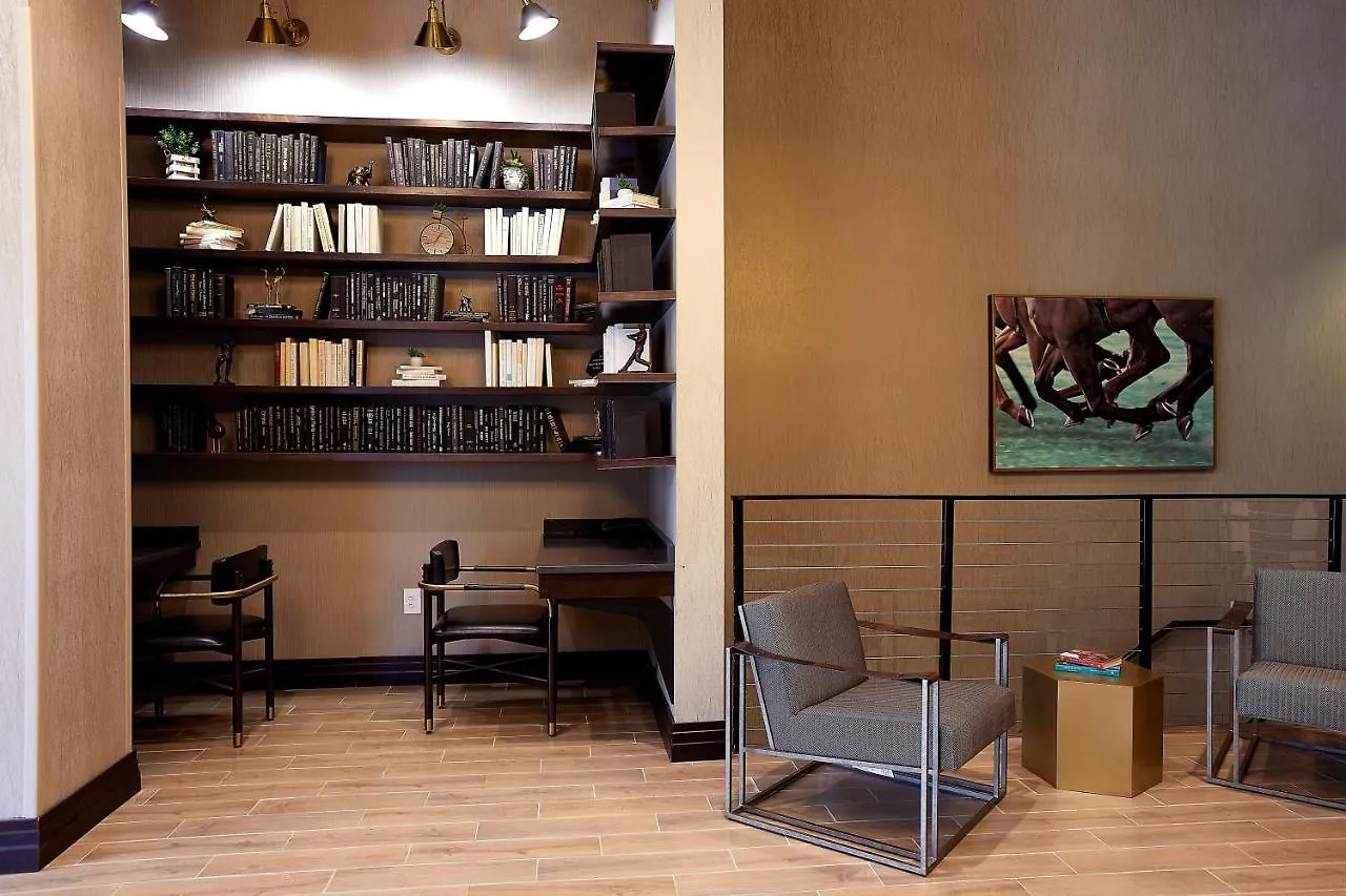 Holiday Inn Louisville Downtown By Ihg ホテル