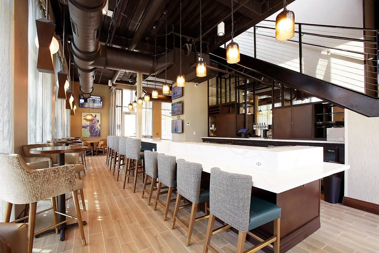 Holiday Inn Louisville Downtown By Ihg 3*,  米国